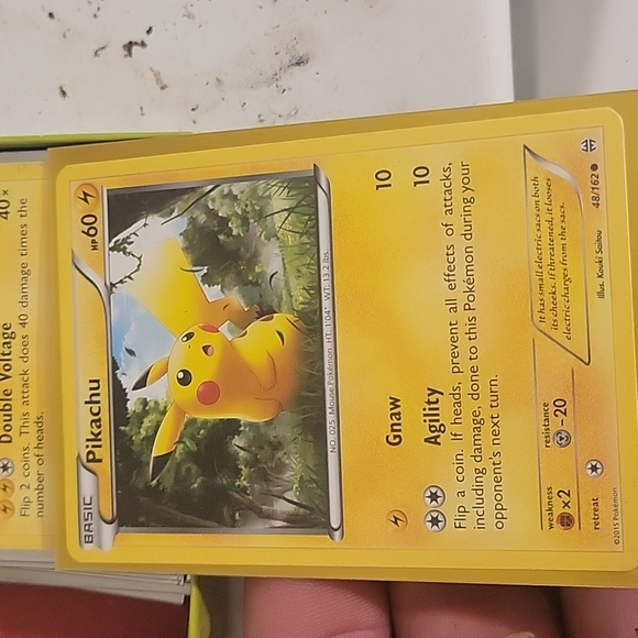 🌱🌲Pokémon Pikachu 2015🌱🌲 - Picture 2 of 4
